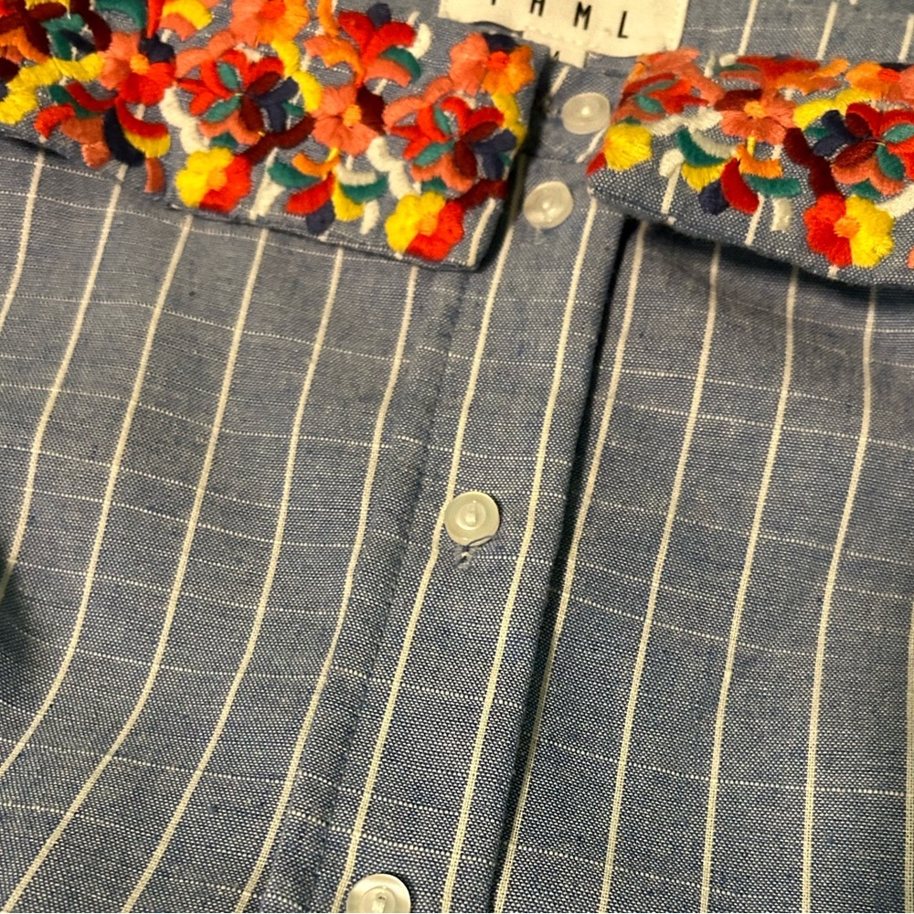 NWOT THML pinstrip denim dress with gorgeous floral embroidery and tie back - Picture 7 of 8